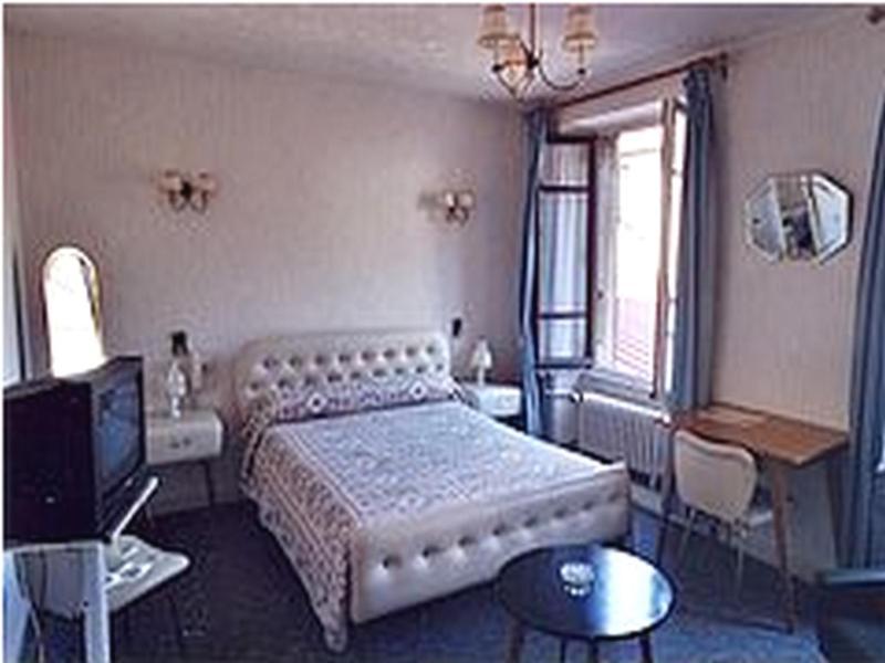 Hôtel de Paris Poligny  Habitación foto